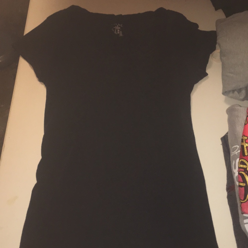 A regular black t-shirt